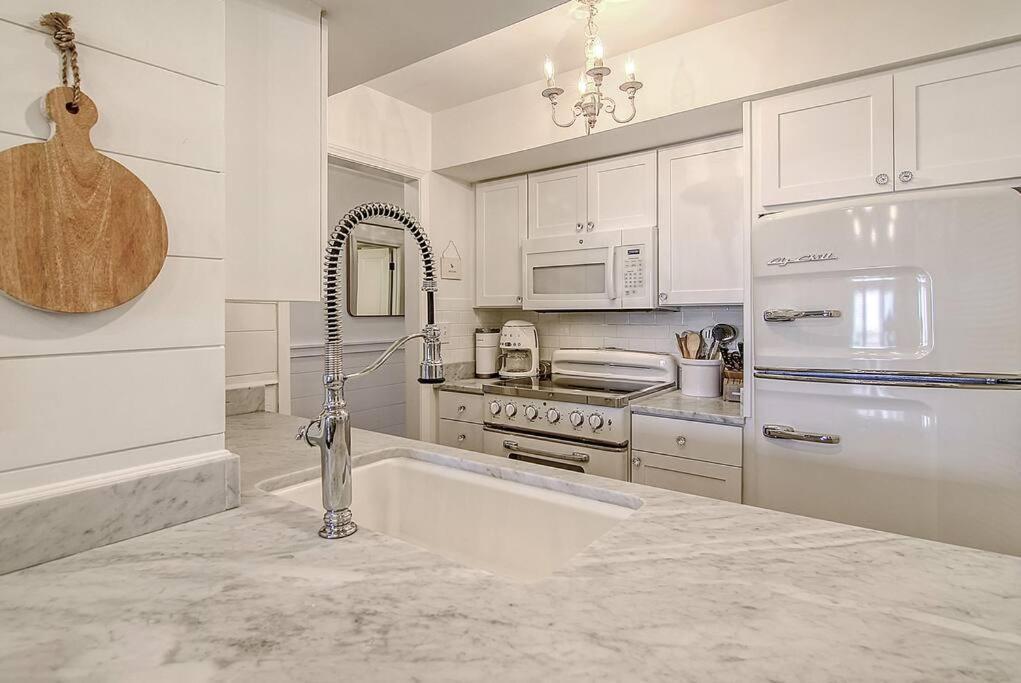Luxury Seabrook Beachfront W/Spectacular Sunsets Buitenkant foto